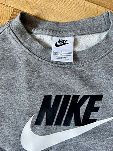 Laste Nike pusa S (128-137 cm) (2 foto / 3)
