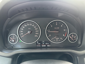 BMW X3 2.0D (15 фото из 15)