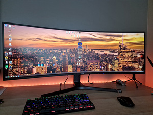 Samsung CJ890 43-дюймовый ультраширокий монитор 120 Гц (1 фото из 1)