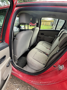 Renault Clio (5 фото из 7)