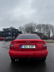 Audi a4 b5 1.9tdi (5 foto / 8)