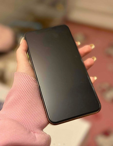 Apple iPhone 11 pro max 64 gb kuldne (1 foto / 3)