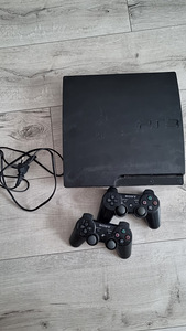 Playstation 3 + 2 gamepads 150gb (2 foto / 2)