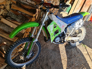 Yamaha YZ125 1998 (1 foto / 4)