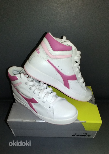 Uued Diadora tossud