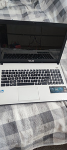 Müüa sülearvuti asus x501a valge