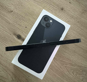iPhone 13 128Gb (3 фото из 4)