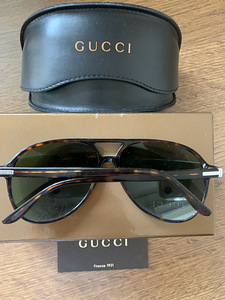 Gucci (2 foto / 4)