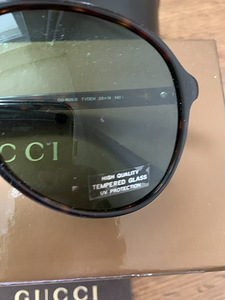 Gucci (3 foto / 4)