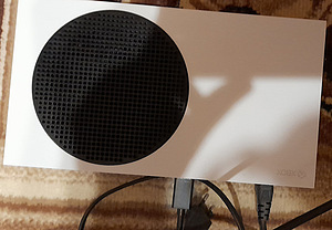Xbox Series S 512GB (1 foto / 3)
