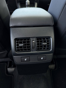 Subaru Outback Summit 2.5 129kW (10 foto / 13)