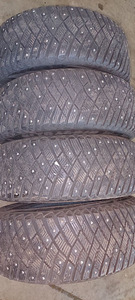 16 " Goodyear naelrehvid 205 55 16 4tk (1 foto / 2)
