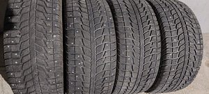 17 " Federal naelrehvid 225 45 17 4tk (1 foto / 2)