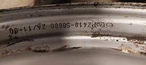 16 " Toyota Lexus стальные диски 5x114,3 16x7,5 центр 60 (3 фото из 3)