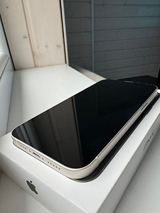 iPhone 14 (2 фото из 3)