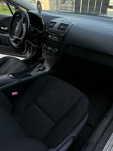 TOYOTA AVENSIS 2010a. (9 foto / 9)