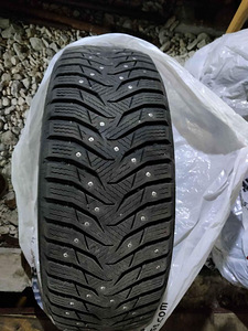 Naelrehv, 205/60/16, Kumho Wintercraft Wi31 (2 foto / 6)