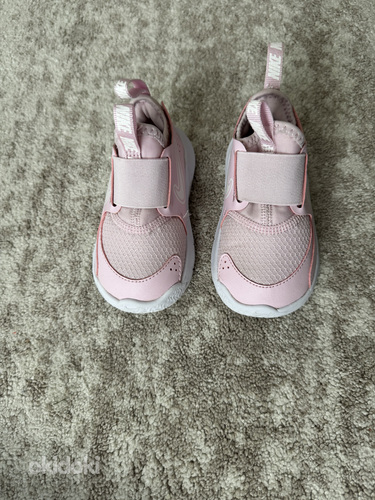 Кроссовки Nike для девочки