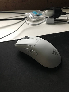 Razer DeathAdder V3 Pro Белый (1 фото из 2)