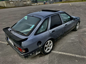 Ford Sierra 2.0is 85kw (5 foto / 12)