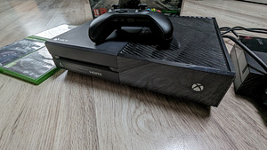 Xbox One, 1 ТБ (1 фото из 5)