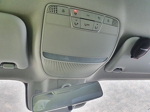 Mercedes-Benz E 220 D (15 foto / 15)