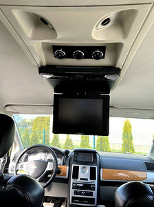 Chrysler Grand Voyager Limited (10 foto / 10)