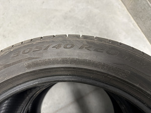 Pirelli PZero 4, XP 305/40 R20 (2tk) (3 foto / 8)