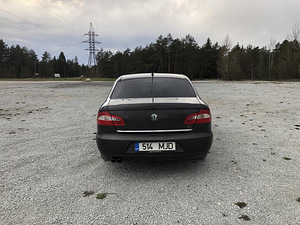Skoda Superb 2.0TDI 125KW DSG (5 foto / 8)