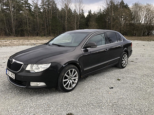 Skoda Superb 2.0TDI 125KW DSG (6 foto / 8)
