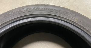 Yokohama Blueaearth Winter V905 235/45R18 (2TK) (4 foto / 5)