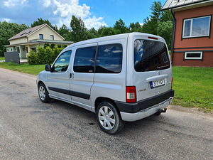 Ситроен Берлинго 2007г. (3 фото из 7)