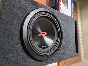 Alpine R-Type 10" 2250W ja monoblock, pult, uus (5 foto / 6)