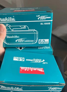 Аналоговый аккумулятор Makita. 18В 6.0А. Новый (4 фото из 10)