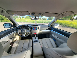Subaru outback 2.5 (6 фото из 9)