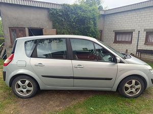 RENAULT Scenic (2 фото из 5)