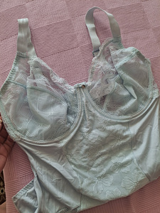 Bodysuit (1 foto / 5)
