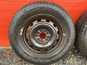 Nokian Wetproof SUV suverehvid 215/65 R16 102H XL (3 foto / 10)