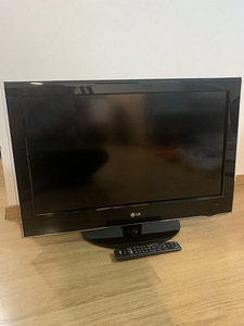LG 32” telekas (1 foto / 3)