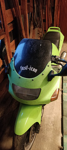 Kawasaki zx600 (2 foto / 4)