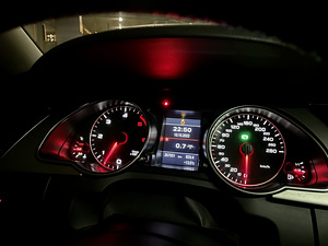 AUDI A5 3.0TDI QUATRO !!! (4 foto / 5)
