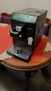 Кофемашина Philips (3 фото из 5)