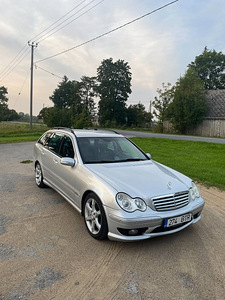Mercedes Benz 2005 Sport Edition 165kw (3 foto / 10)