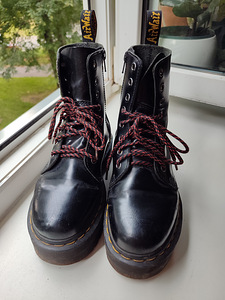Черные ботинки Dr. Martens 36 (1 фото из 2)