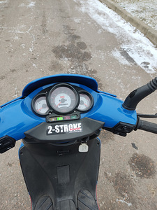 Aprilia sr 50 (3 foto / 6)