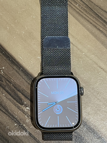 Продажа Apple Watch 8 из нержавеющей стали 45 мм GPS/сотовая (фото #1)