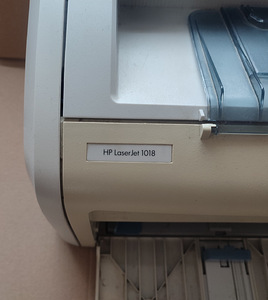 HP LaserJet 1018 (2 фото из 3)