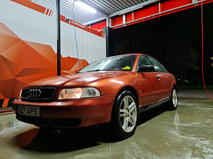Audi A4 1.6/ 74 kW (1 foto / 10)