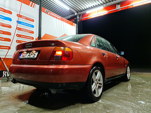 Audi A4 1.6/ 74 kW (2 foto / 10)
