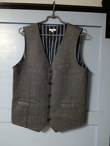 Meeste klassikaline vest TOM TAILOR (1 foto / 3)